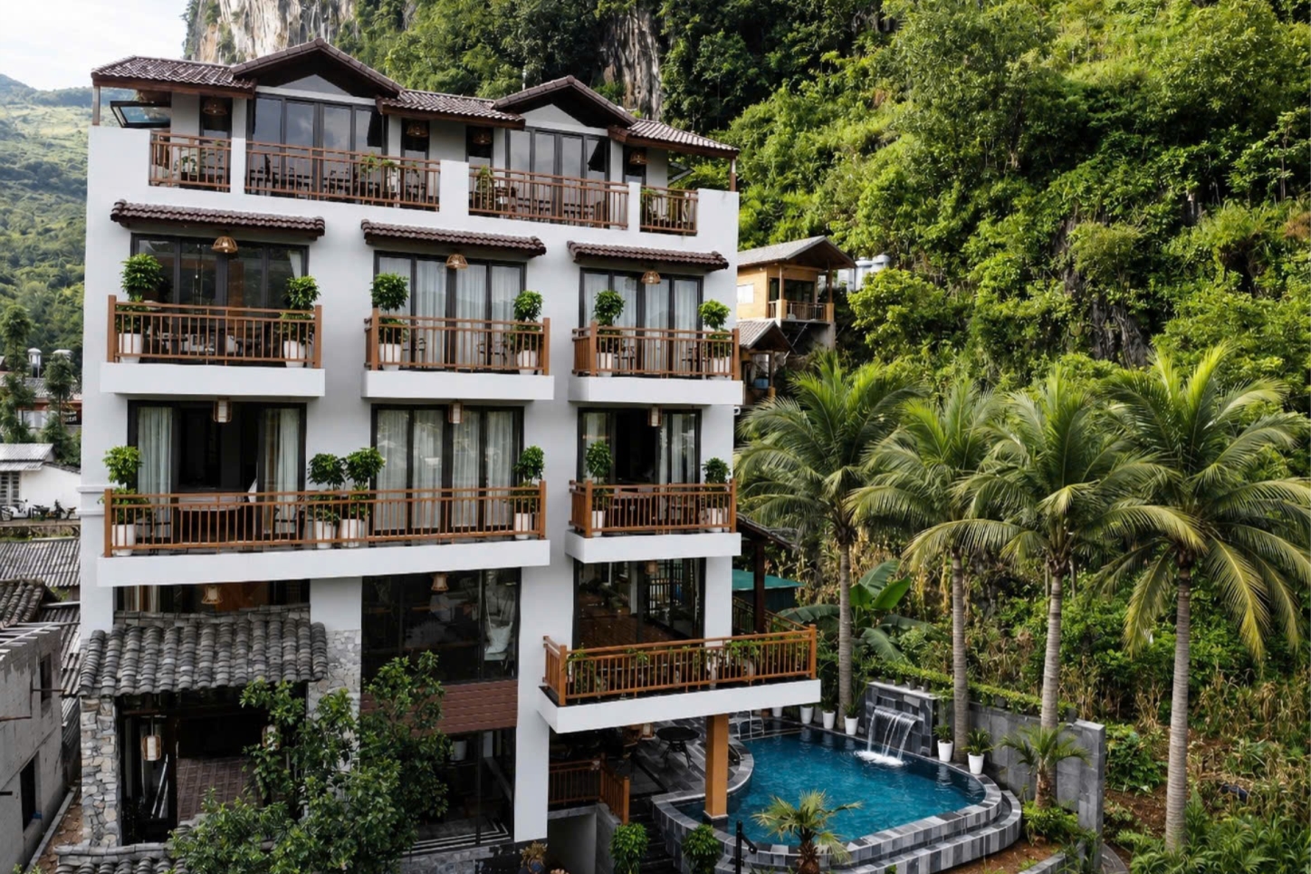 Hotel Over View 